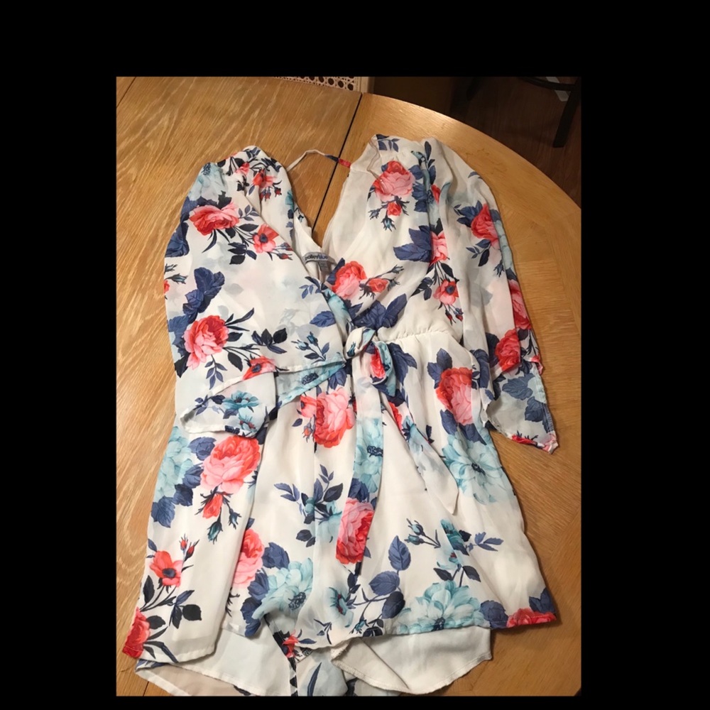 Bailey Blue long sleeve Romper size M